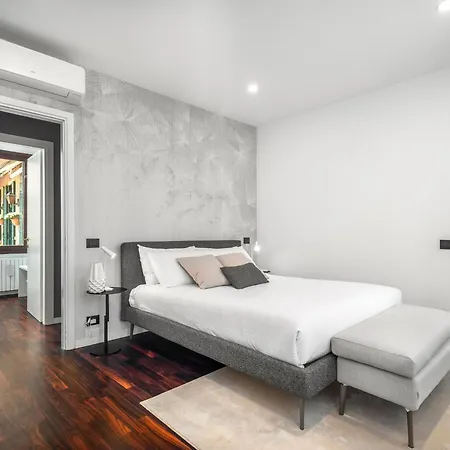 San Barnaba Palace R&r Apartmán *