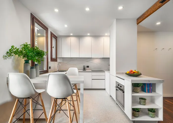 Апартаменты San Barnaba Palace R&r *