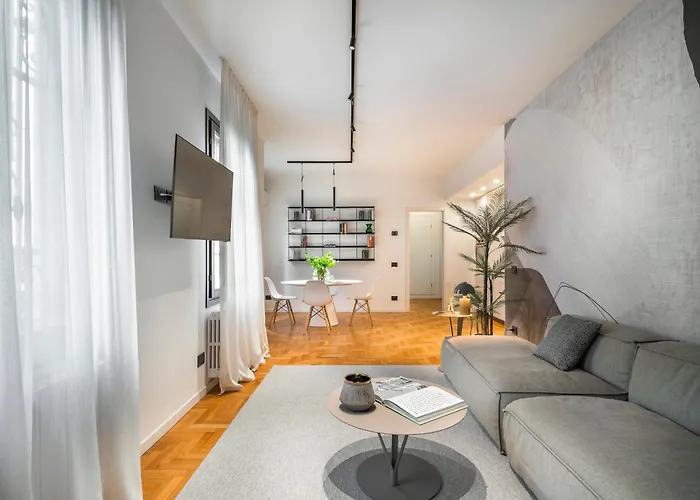 San Barnaba Palace R&r Apartman *