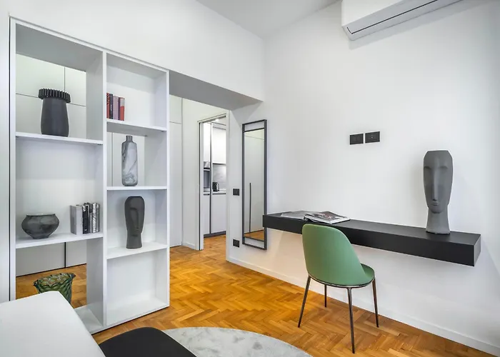 San Barnaba Palace R&r *