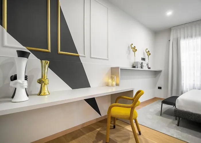 San Barnaba Palace R&r *