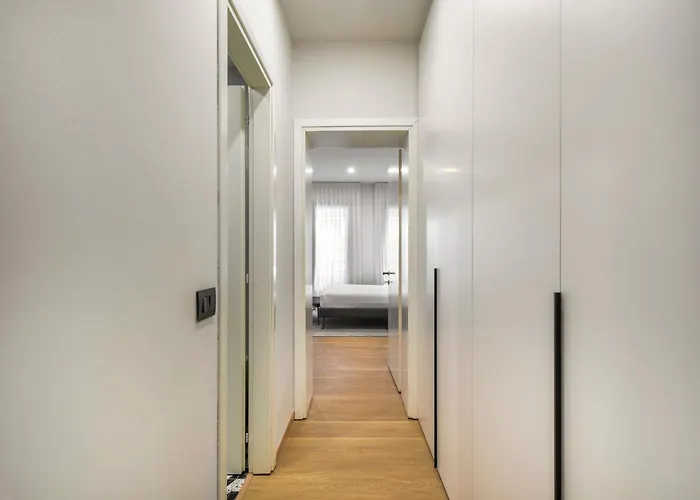 San Barnaba Palace R&r Apartman *