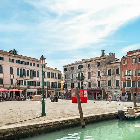 San Barnaba Palace R&r Διαμέρισμα *