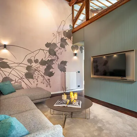 San Barnaba Palace R&r Apartment *